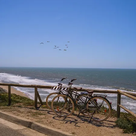 Surf - 7min Walk To The Apartament